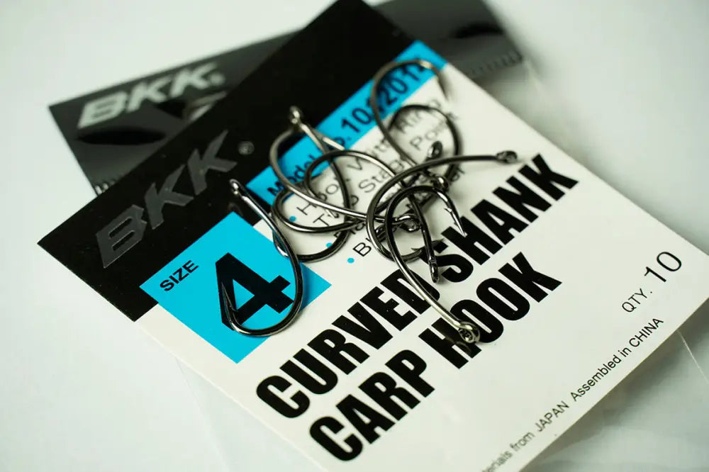 Gancio per carpa con gambo curvo Bkk