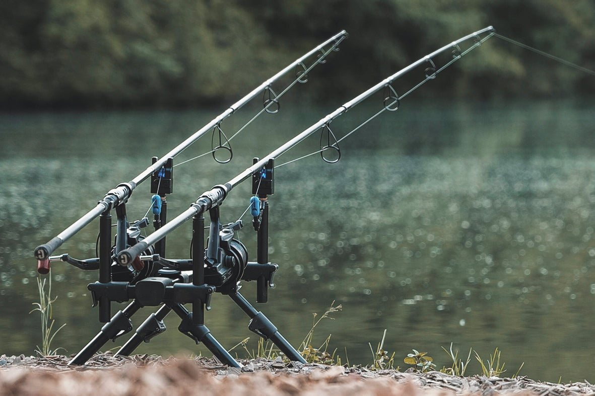 Forge Equipement de pêche à la carpe Mini Rod Pod X 2 Rods Carp Gear